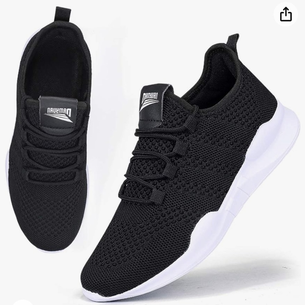 Damyuan black tennis shoe